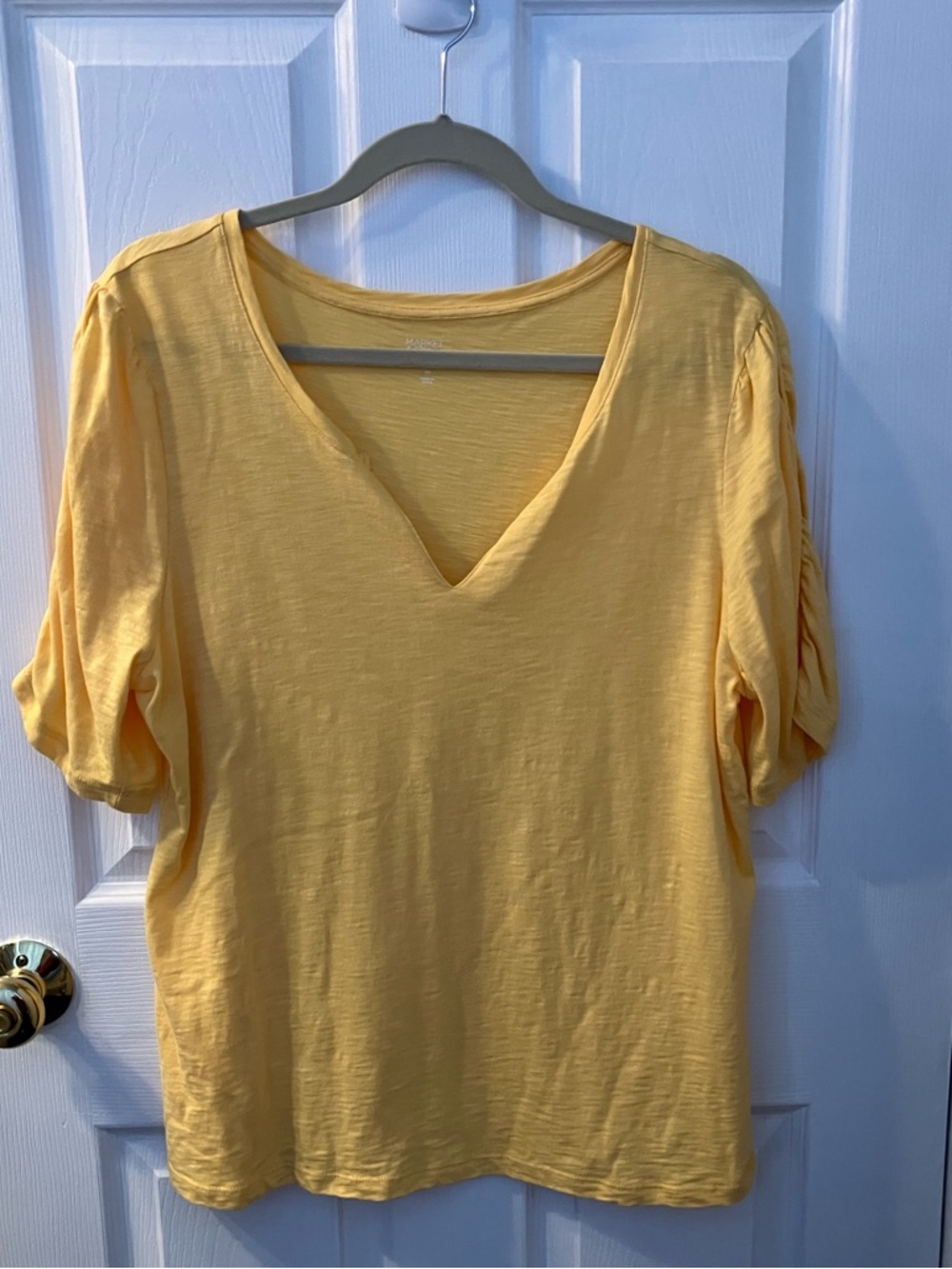 Market & Spruce Yellow V-Neck Short Sleeve Tee with Ruched Sleeves